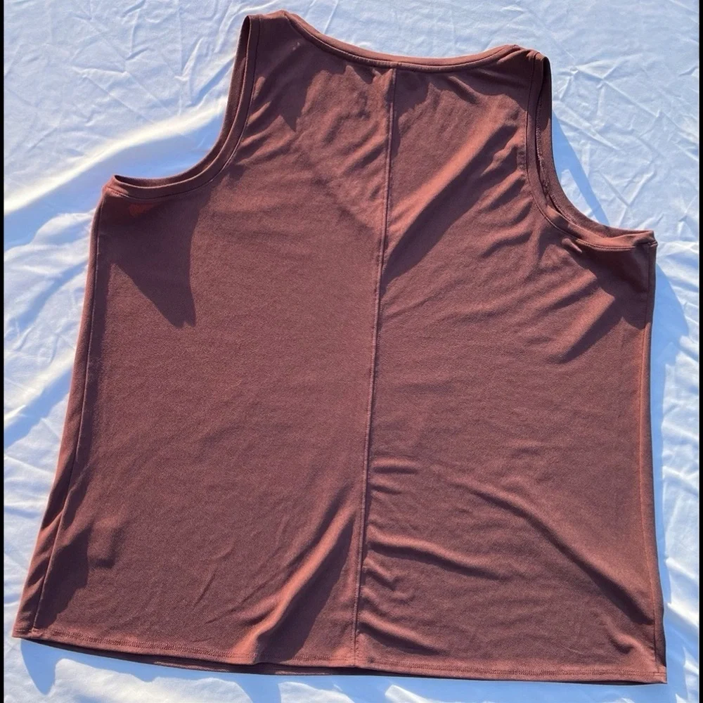 Sleeveless Knit Top - Picture 7 of 7